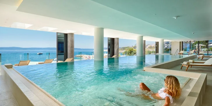 Chorvatský Split: 4* hotel u pláže, wellness, snídaně, plná či polopenze