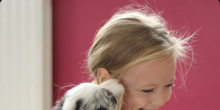 Jóga, smích a štěňátka – zážitek, který si zamilujete