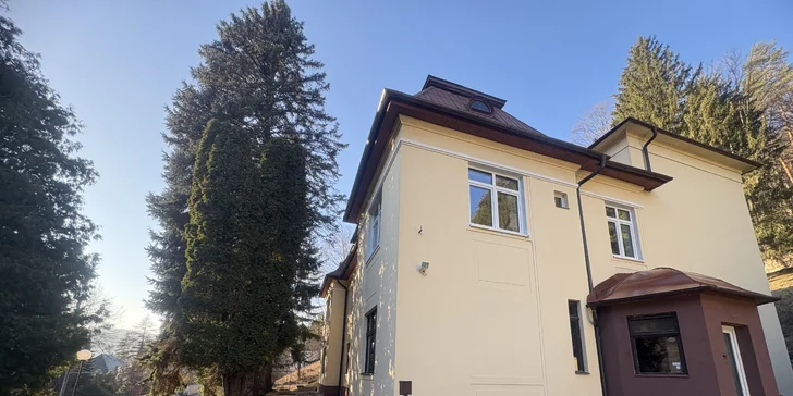 Pobyt v Trenčianských Teplicích: strava i vstup na koupaliště či do wellness zóny Zelená Žaba