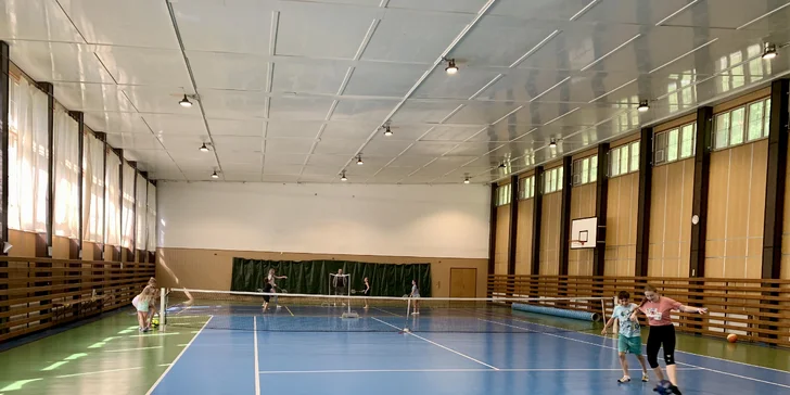 Pobyt u Bojnic plný aktivit: snídaně i polopenze, sportoviště a hry pro dospělé i děti