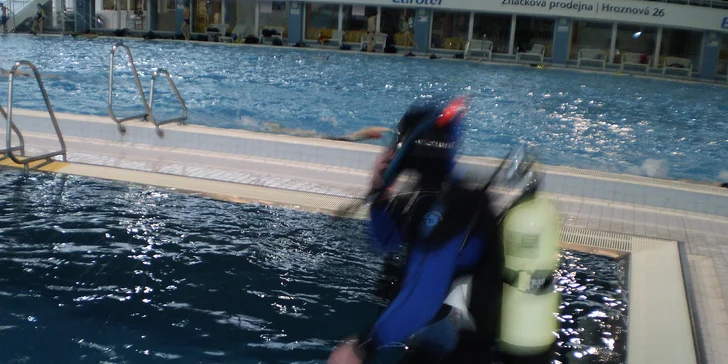 Zkušební ponor či komplexní potápěčský kurz s