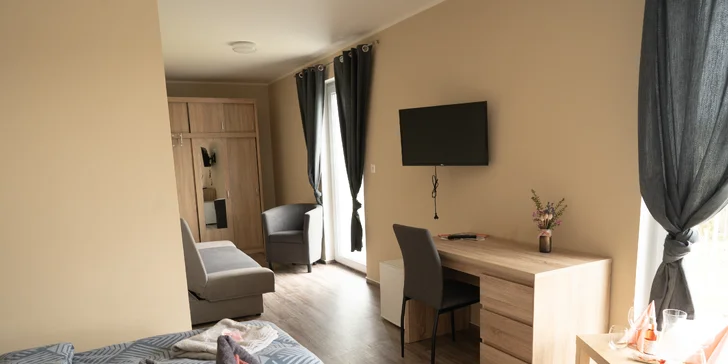 Pobyt u Nechranické přehrady: penzion se snídaní, možnost soukromé degustace vín