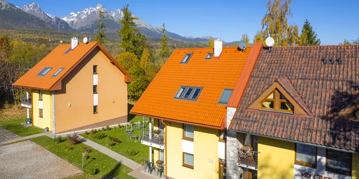 Apartmány v Dolním Smokovci se snídaní, sýrovým talířem a lahví vína