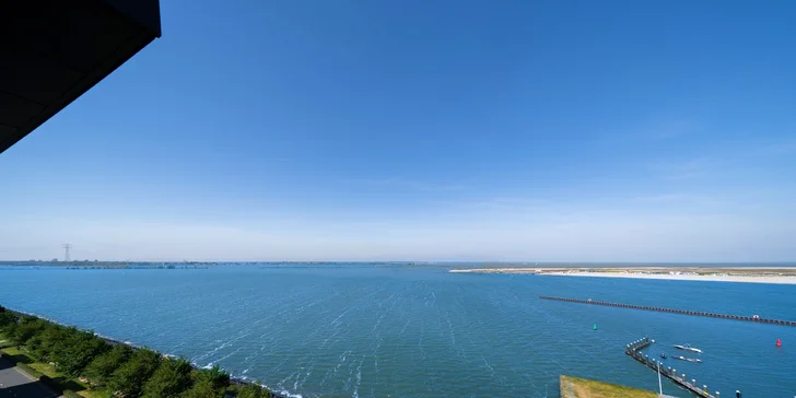 Objevte kouzelné uličky Amsterdamu: 4* hotel u moře se snídaní či polopenzí