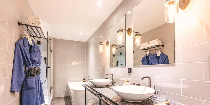 Objevte kouzelné uličky Amsterdamu: 4* hotel u moře se snídaní či polopenzí