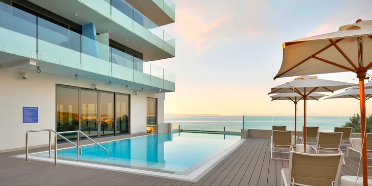 Chorvatský Split: 4* hotel u pláže, wellness, snídaně, plná či polopenze