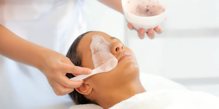 Kosmetické ošetření: tónování, lifting, nanojehličky, jelly maska a LED terapie i ošetření pleti s AHA kyselinami