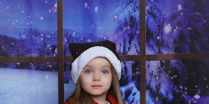 Vánoční focení v ateliéru s italským fotografem: 45 minut, 3 pozadí na výběr