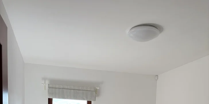 Dovolená v oblasti Tiských stěn: moderní prázdninový domek až pro 7 osob, možnost wellness