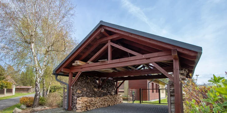 Dovolená v oblasti Tiských stěn: moderní prázdninový domek až pro 7 osob, možnost wellness