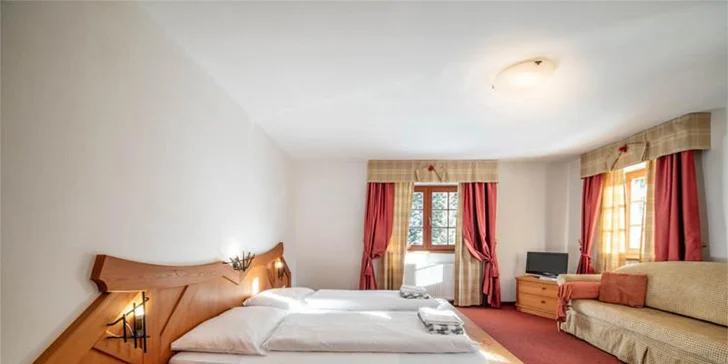 Zima v italských Alpách: hotel 30 m od skiareálu, polopenze i 6denní skipas