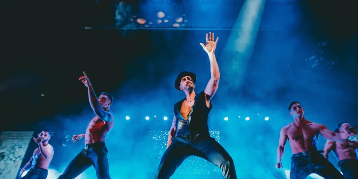 Show vymakaných těl: 90min. žhavé vystoupení pánské skupiny Men4Queen v Jihlavě