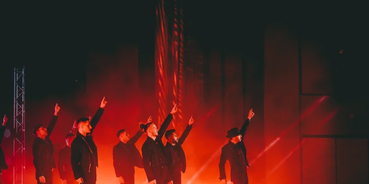 Show vymakaných těl: 90min. žhavé vystoupení pánské skupiny Men4Queen v Jihlavě