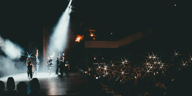 Show vymakaných těl: 90min. žhavé vystoupení pánské skupiny Men4Queen v Jihlavě