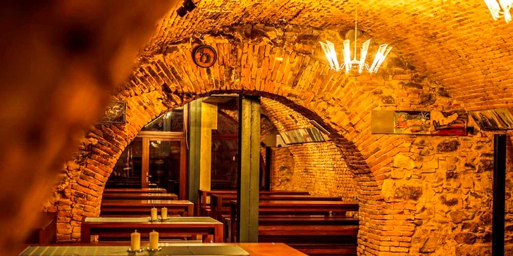 Hraběcí pobyt v zámečku nedaleko Nitry: polopenze, bowling i sleva do termálů