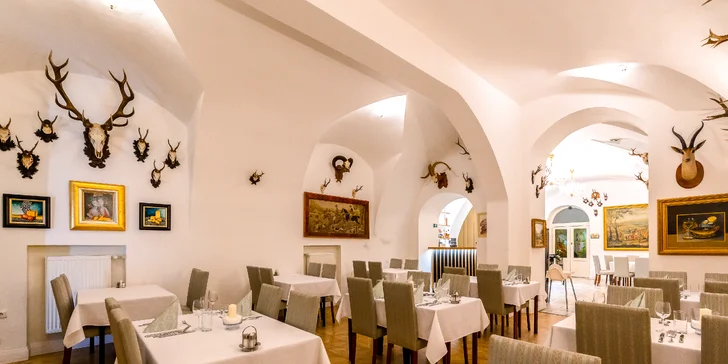 Hraběcí pobyt v zámečku nedaleko Nitry: polopenze, bowling i sleva do termálů