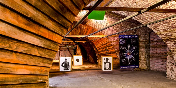 Hraběcí pobyt v zámečku nedaleko Nitry: polopenze, bowling i sleva do termálů