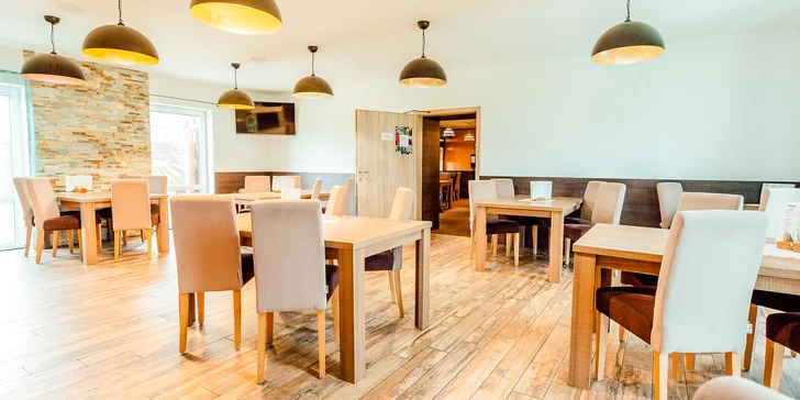 Výjimečný pobyt v penzionu nedaleko Martina s polopenzí a vstupem do wellness