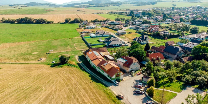 Výjimečný pobyt v penzionu nedaleko Martina s polopenzí a vstupem do wellness