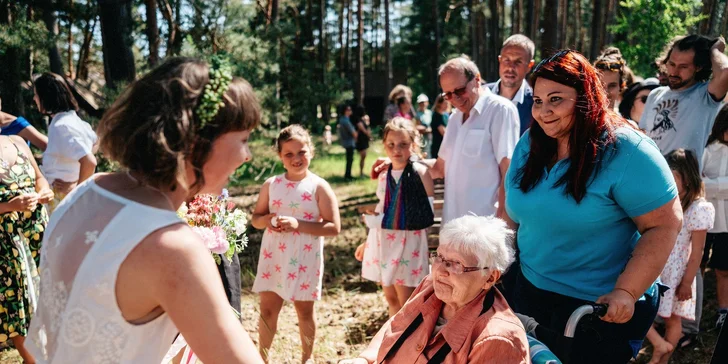 Ježíškova vnoučata: podpořte s námi organizace, které pečují o seniory a rozdávají jim radost
