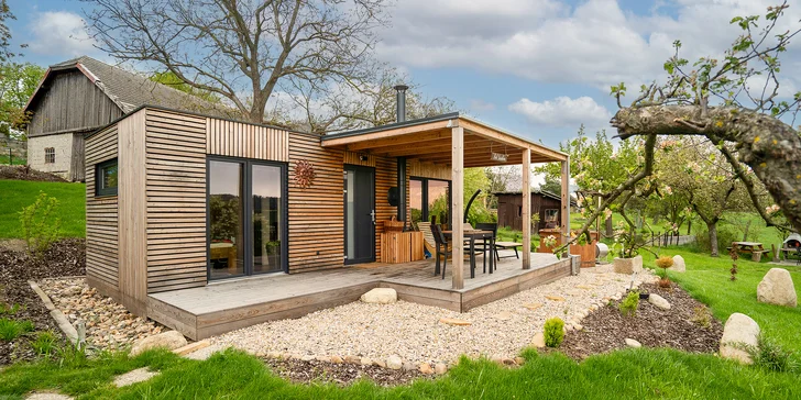 Chata v Českém ráji pro 2 osoby i relaxace v koupacím sudu a sauně