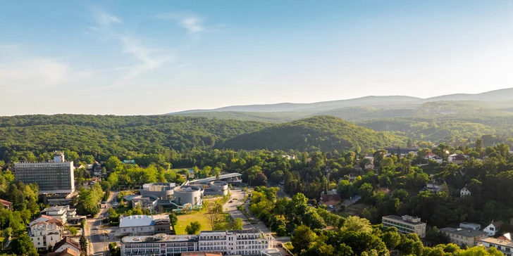 Wellness pobyt s polopenzí v Miskolci: relax, termální lázně a platba i bitcoinem