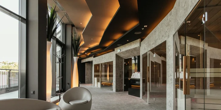 Wellness pobyt: polopenze, neomezený vstup do aquaparku i zábavního centra pro děti a dospělé