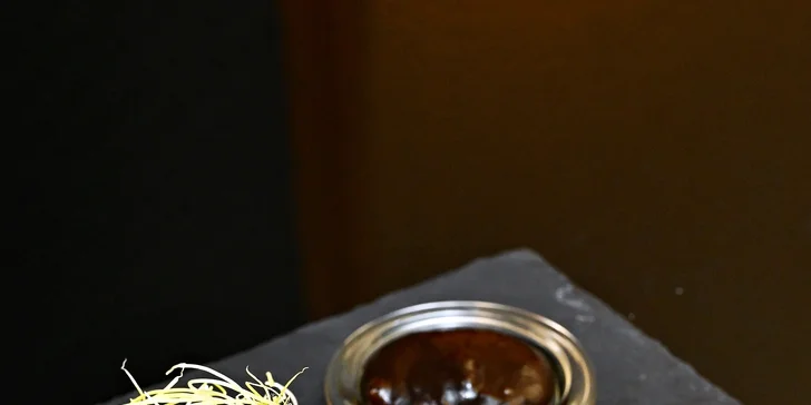 3–5chod. menu dle výběru pro 2 v Grandhotelu Bohemia: konfitované kachní prso, pstruh i dort