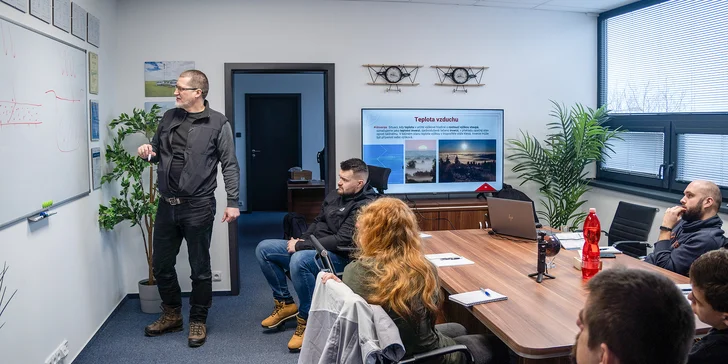 Pilotem na zkoušku: seznámení s letadlem i možnost převzít řízení, 20–60 minut