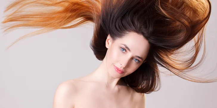 Detoxikace pokožky hlavy i vlasů včetně střihu a foukané ve Studiu Bona Dea