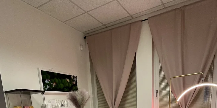 Dárkový poukaz na služby beauty studia v Ostravě-Porubě: 1000 až 2000 Kč