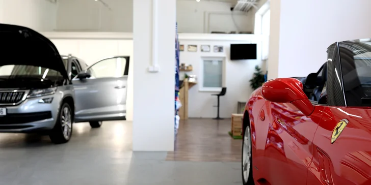 Kompletní a detailní čištění automobilu vč. tepování a voskování: malé, střední i velké vozy