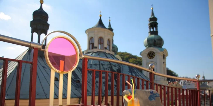 Relax ve Varech u kolonády: 4* hotel s polopenzí, wellness i procedurami