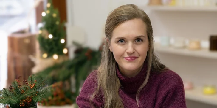 Kurz výroby sójových svíček s Liškou Mazanou: široký výběr esenciálních olejů, barev i zdobení