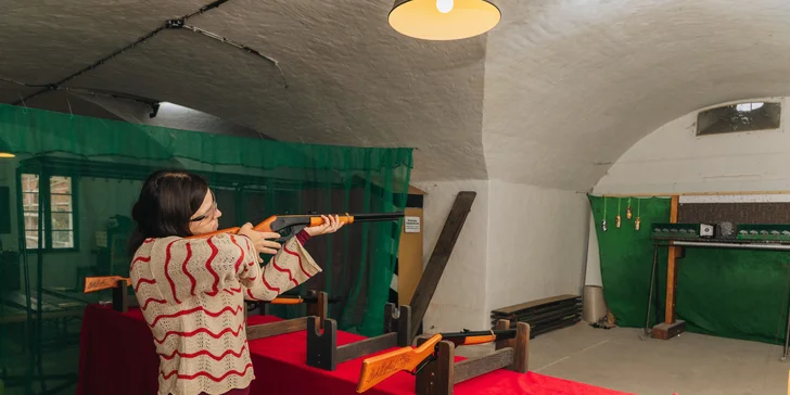 Dobrodružství v pevnosti: výroba střeliva, historická střelnice i večeře pro dva