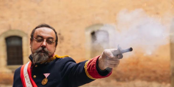 Dobrodružství v pevnosti: výroba střeliva, historická střelnice i večeře pro dva