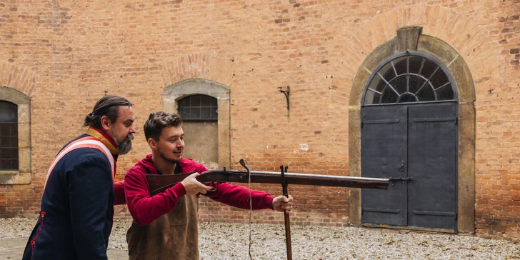 Dobrodružství v pevnosti: výroba střeliva, historická střelnice i večeře pro dva