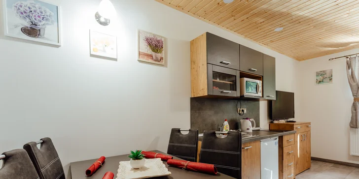 Romantika jako z pohádky blízko Banské Štiavnice: pobyt v apartmánu s lahví vína i wellness