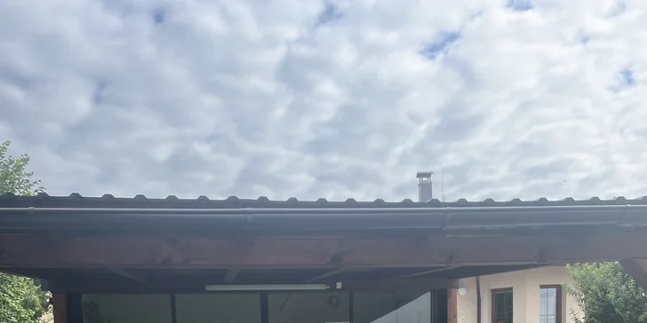 Dovolená na břehu Lipna: možnost snídaní, výlety, sport, v zimě běžky i sjezdovky