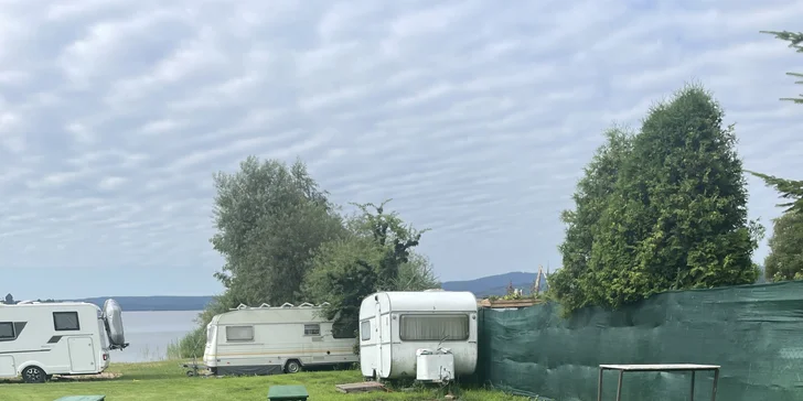 Dovolená na břehu Lipna: možnost snídaní, výlety, sport, v zimě běžky i sjezdovky