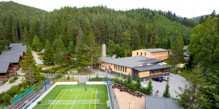 Lopušná Dolina pod Tatrami: pobyt v pokojích nebo chatce s wellness a možností stravování