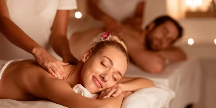 Párové hýčkání: 50–70minutová celotělová masáž přírodními oleji pro dva
