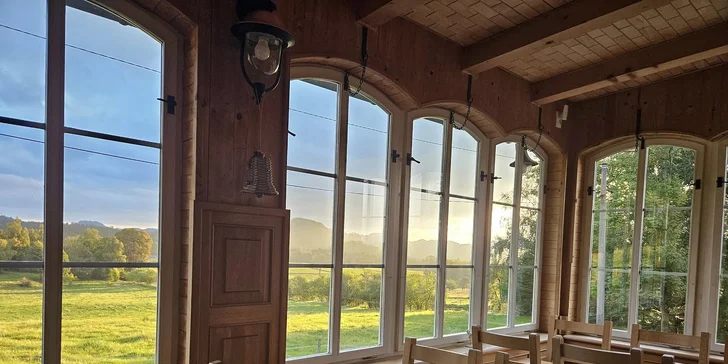 České Švýcarsko: útulný penzion se snídaní i možnost procházky s oslíky