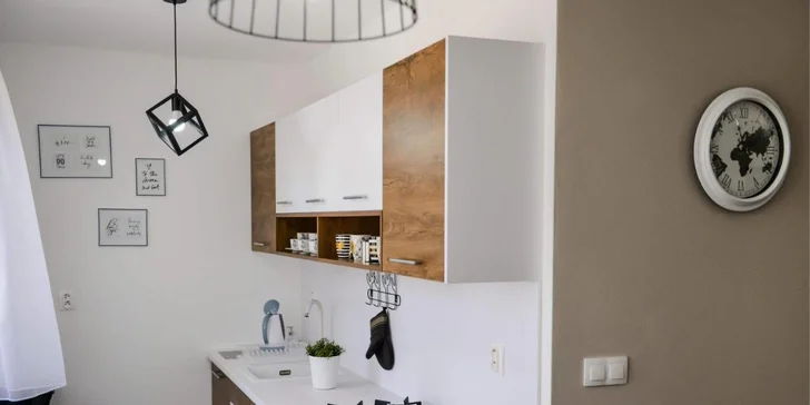 Moderní apartmány u termálů Podhájska: privátní wellness, dětský koutek, herna a spousta zeleně