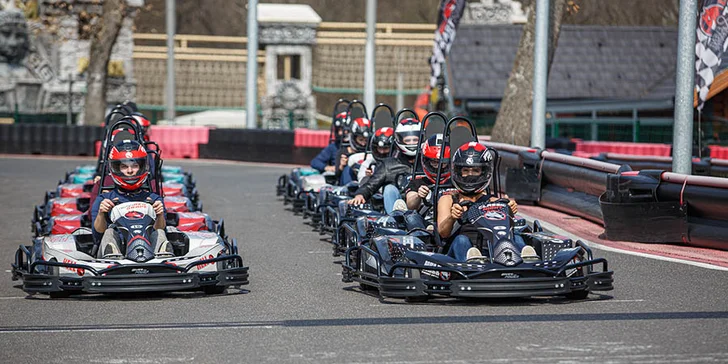 Dovolená v centru města Miškolc: pobyt v apartmánu se snídaní