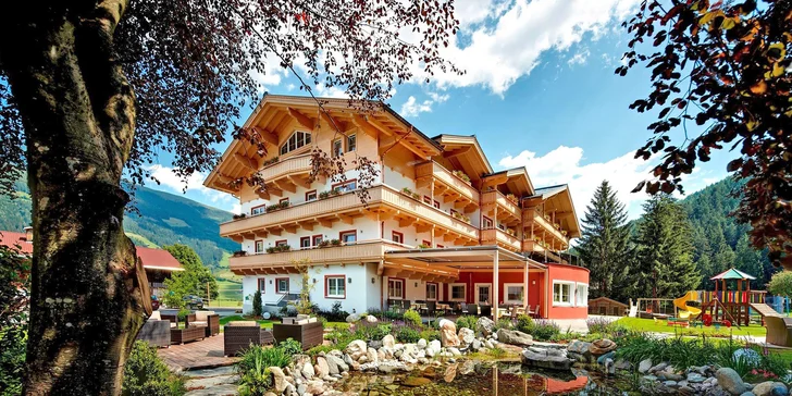 Rakouské Alpy: rodinný hotel se stravou, sauny, karta výhod i 2 děti zdarma