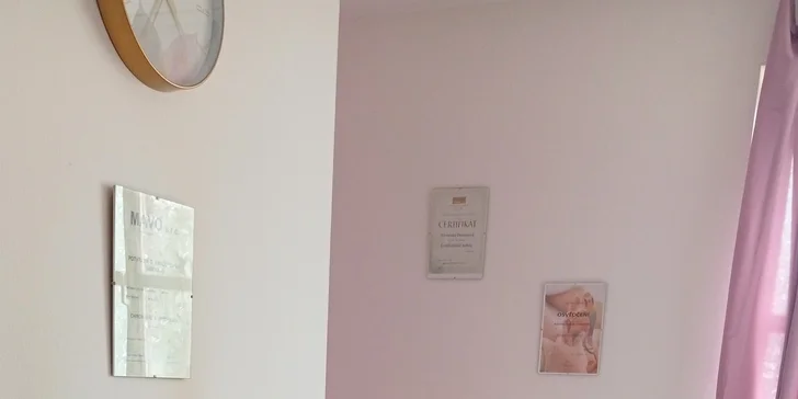 Masáže dle výběru: záda a šíje, reflexní, masáž zad a šíje s pedikúrou