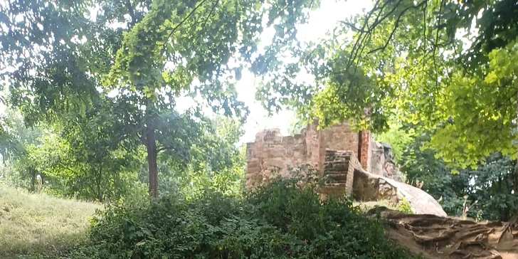 Duch Veltrus - Ztracené jméno: venkovní úniková hra v zámeckém parku