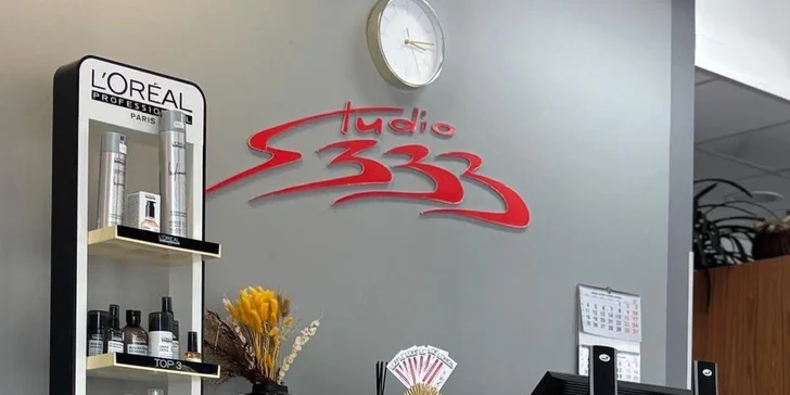 Komplexní péče o vaše vlasy: wellness a diagnostika vlasové pokožky, masáž