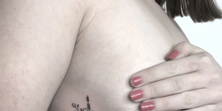 Tetování: mini do 3 cm nebo libovolné v hodnotě 1 000 nebo 2 000 Kč